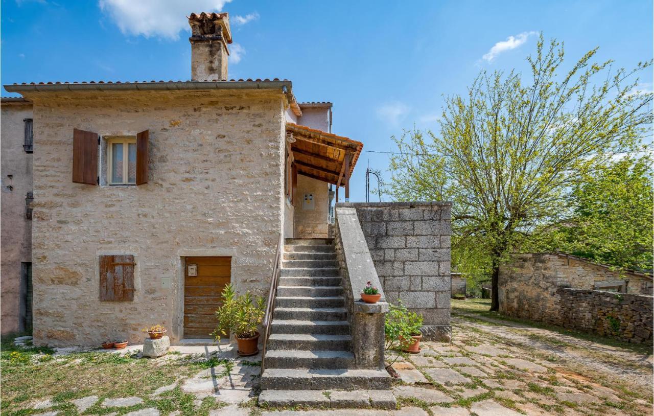 Cozy Home In Pazin With House A Panoramic View Buitenkant foto