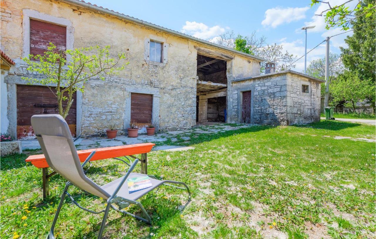 Cozy Home In Pazin With House A Panoramic View Buitenkant foto